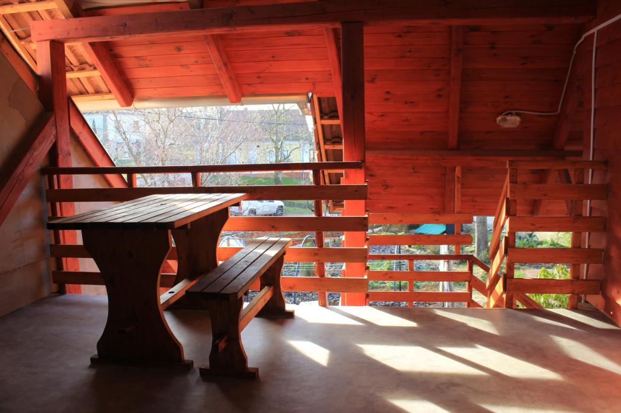 A Kert Apartman Rezi Exterior foto
